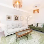 Appartement The Tower By Serviced