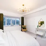 Appartement The Tower By Serviced