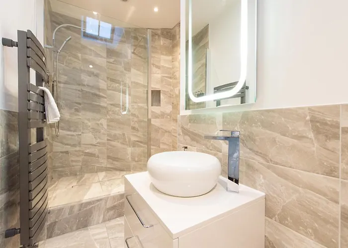 The Tower By Serviced * הרוגייט