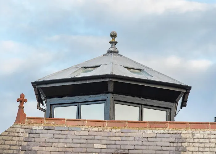 The Tower By Serviced דירה