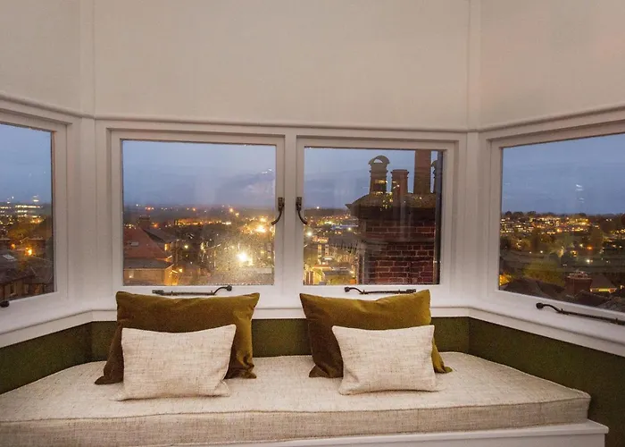 The Tower By Serviced דירה *