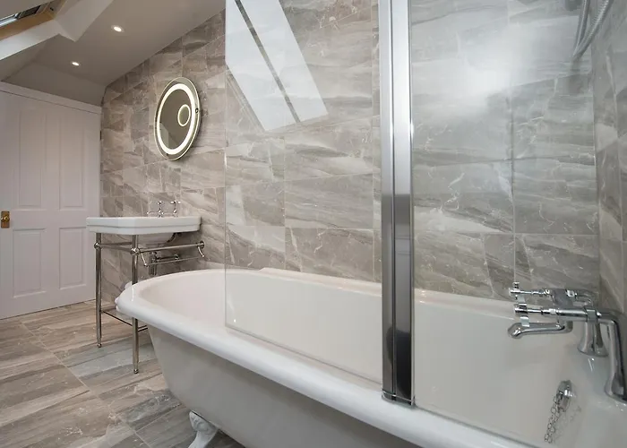 The Tower By Serviced *